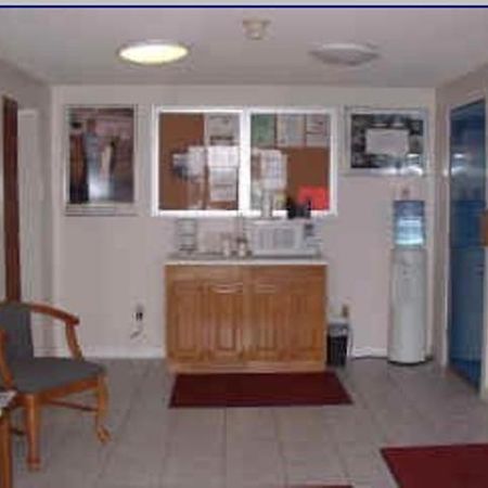 Port Lodge Motel Pulaski Extérieur photo