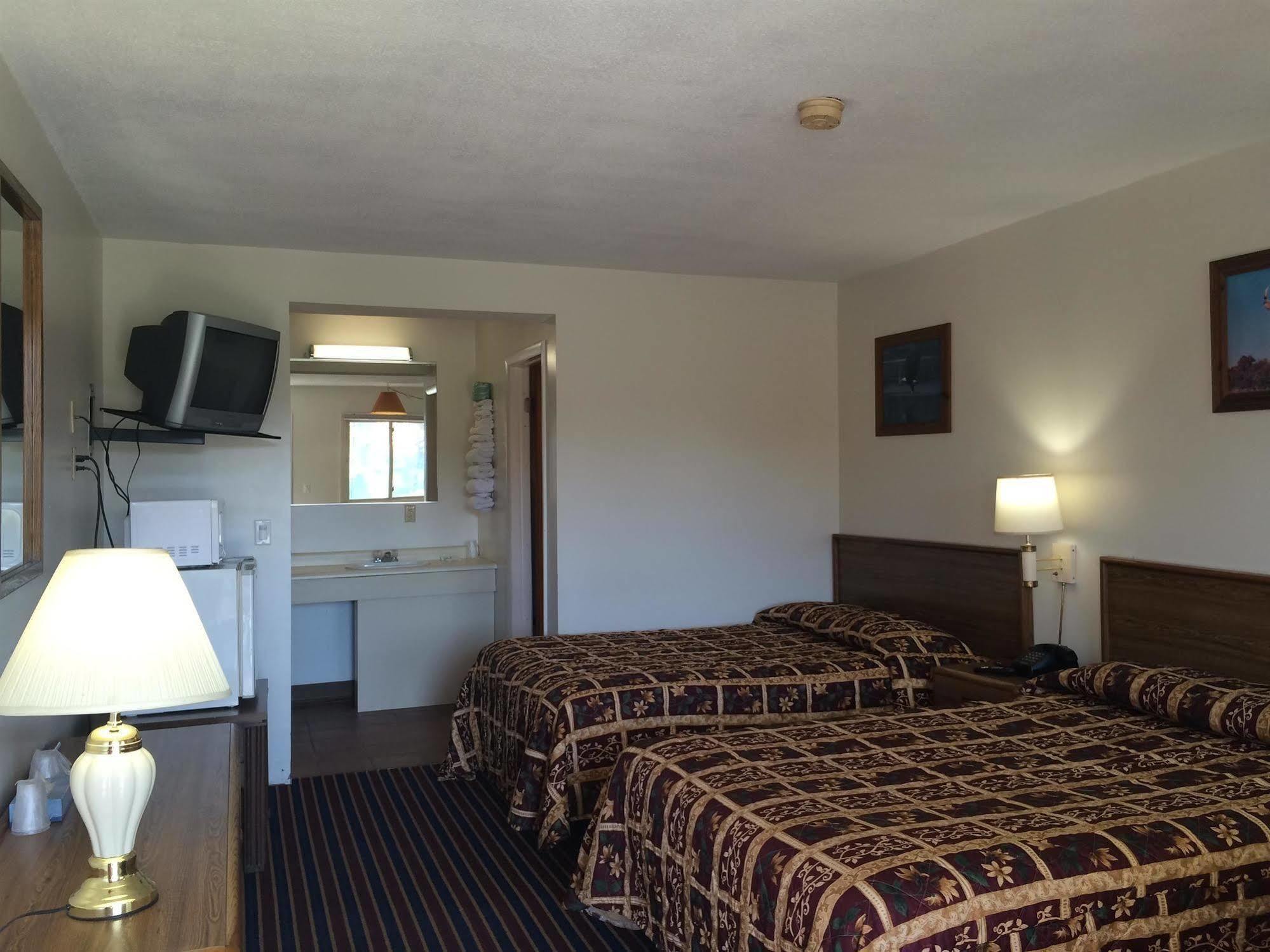 Port Lodge Motel Pulaski Extérieur photo
