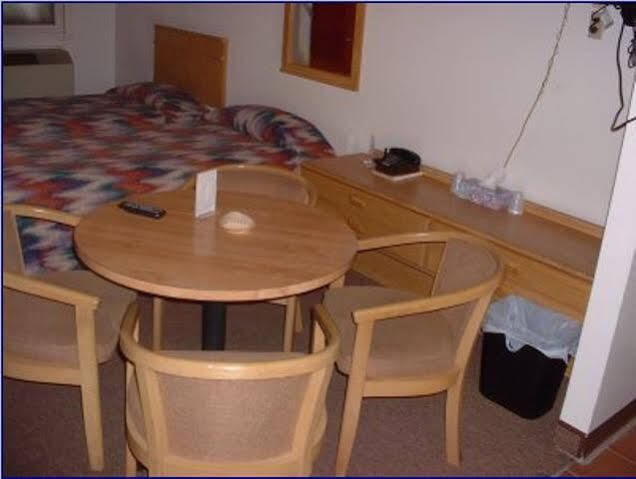 Port Lodge Motel Pulaski Extérieur photo